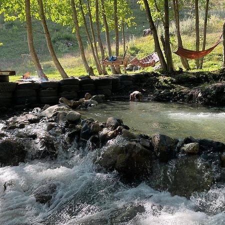 River Side Svaneti Местия Екстериор снимка