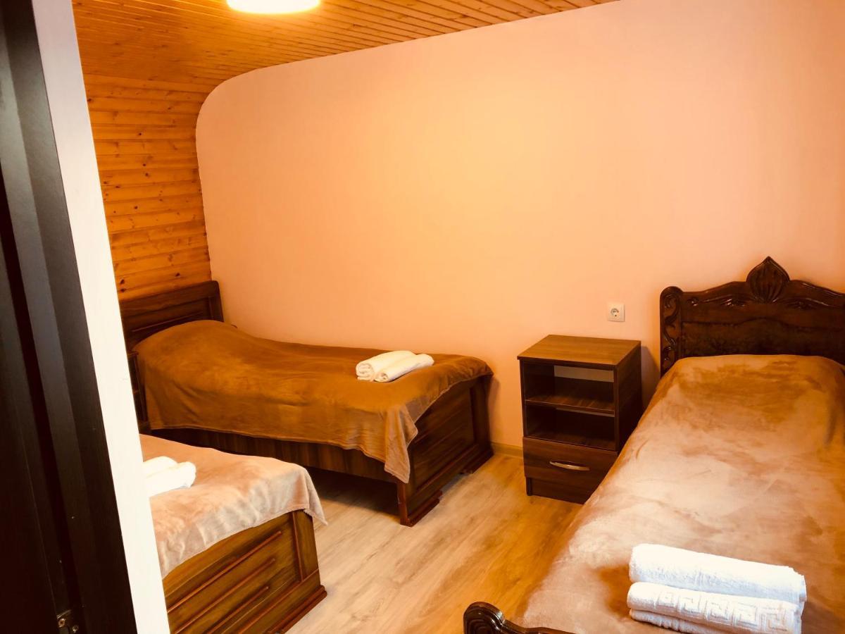 River Side Svaneti Местия Екстериор снимка