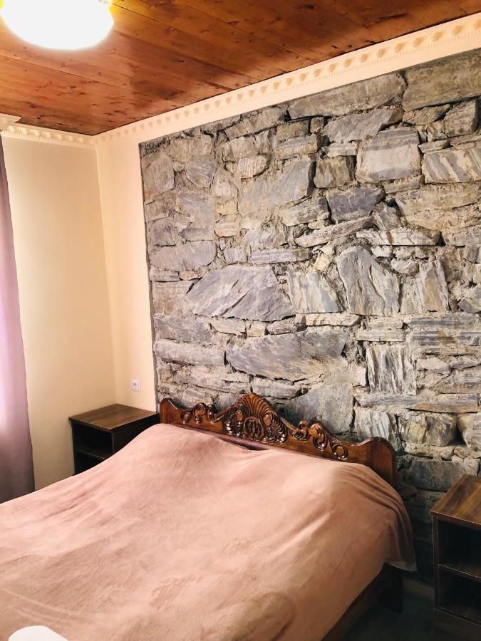 River Side Svaneti Местия Екстериор снимка