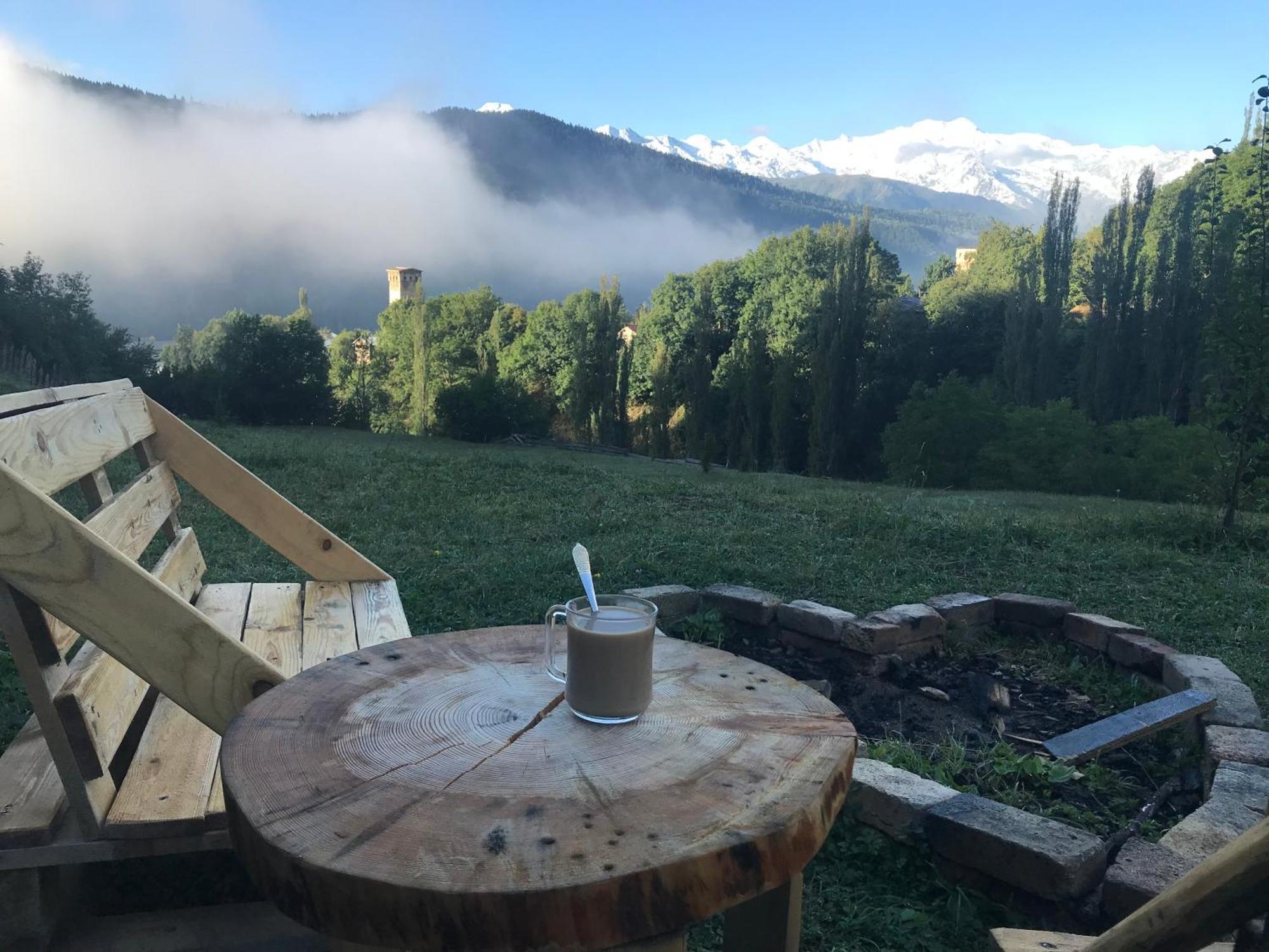 River Side Svaneti Местия Екстериор снимка