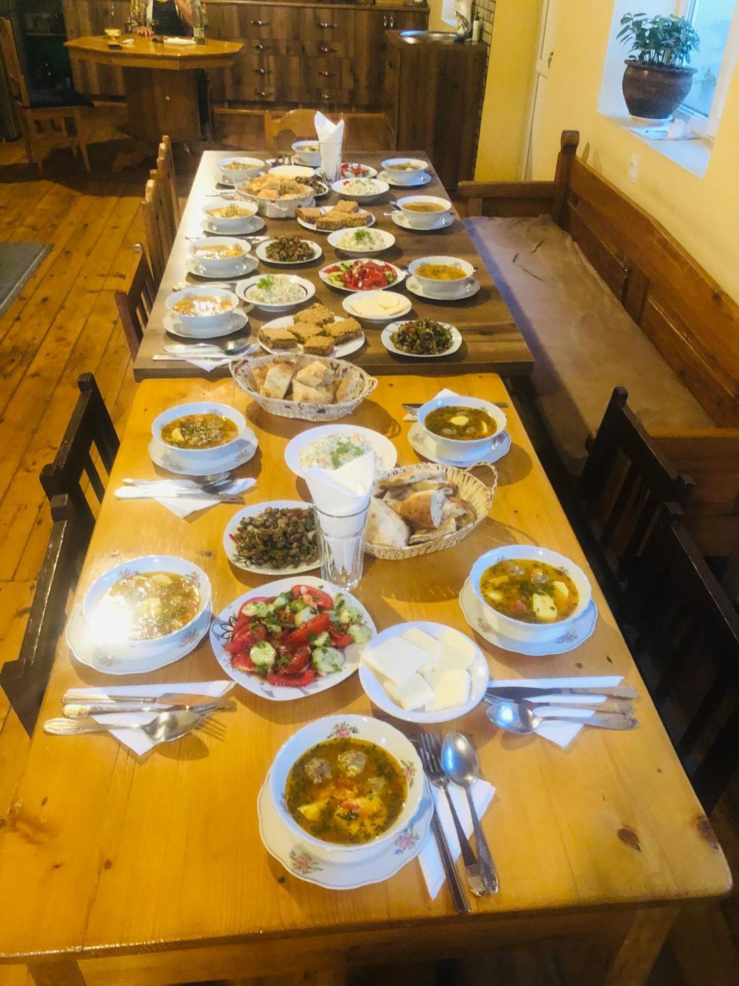 River Side Svaneti Местия Екстериор снимка