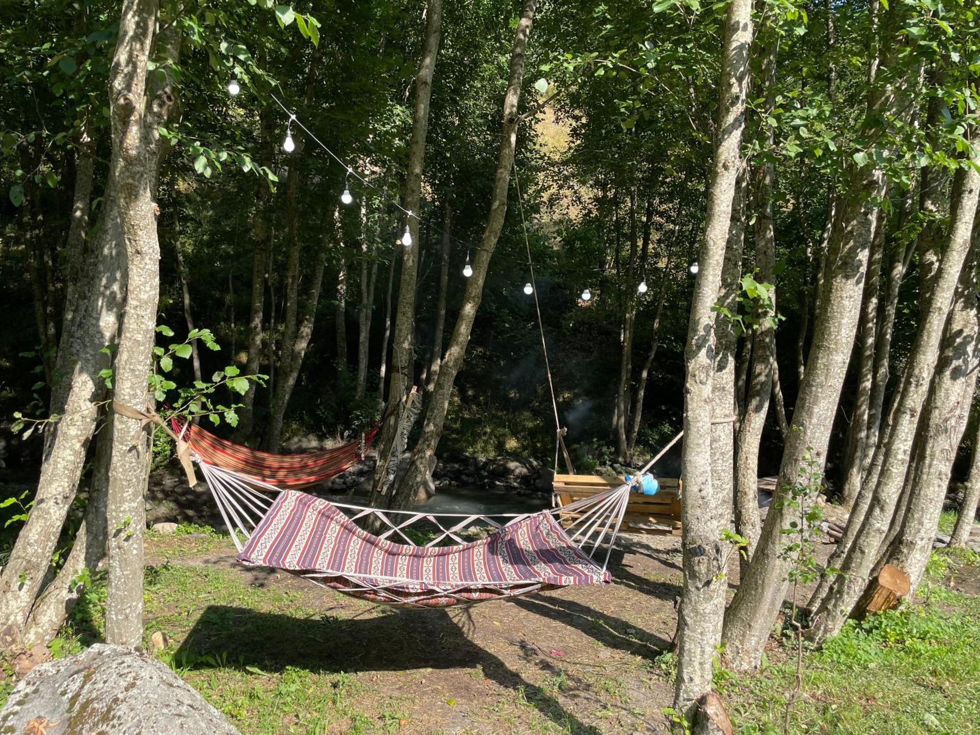 River Side Svaneti Местия Екстериор снимка