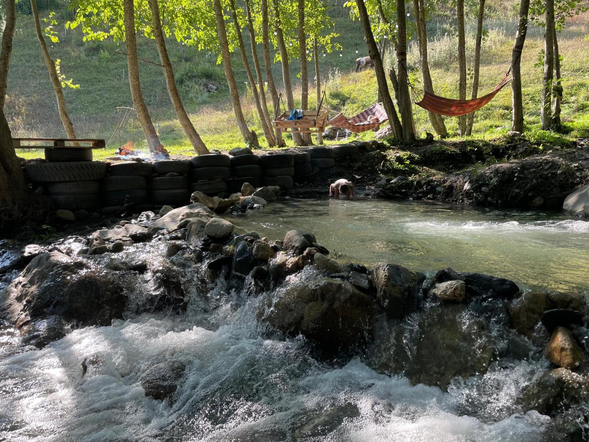 River Side Svaneti Местия Екстериор снимка